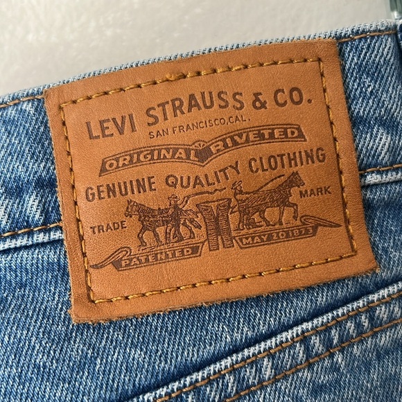 Levi's Ribcage Jean Shorts size 27 button fly denim jorts - Picture 8 of 9